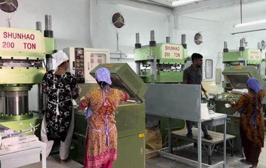 Çin Otomatik Melamin Çanak Çömlek Kalıplama Makinesi